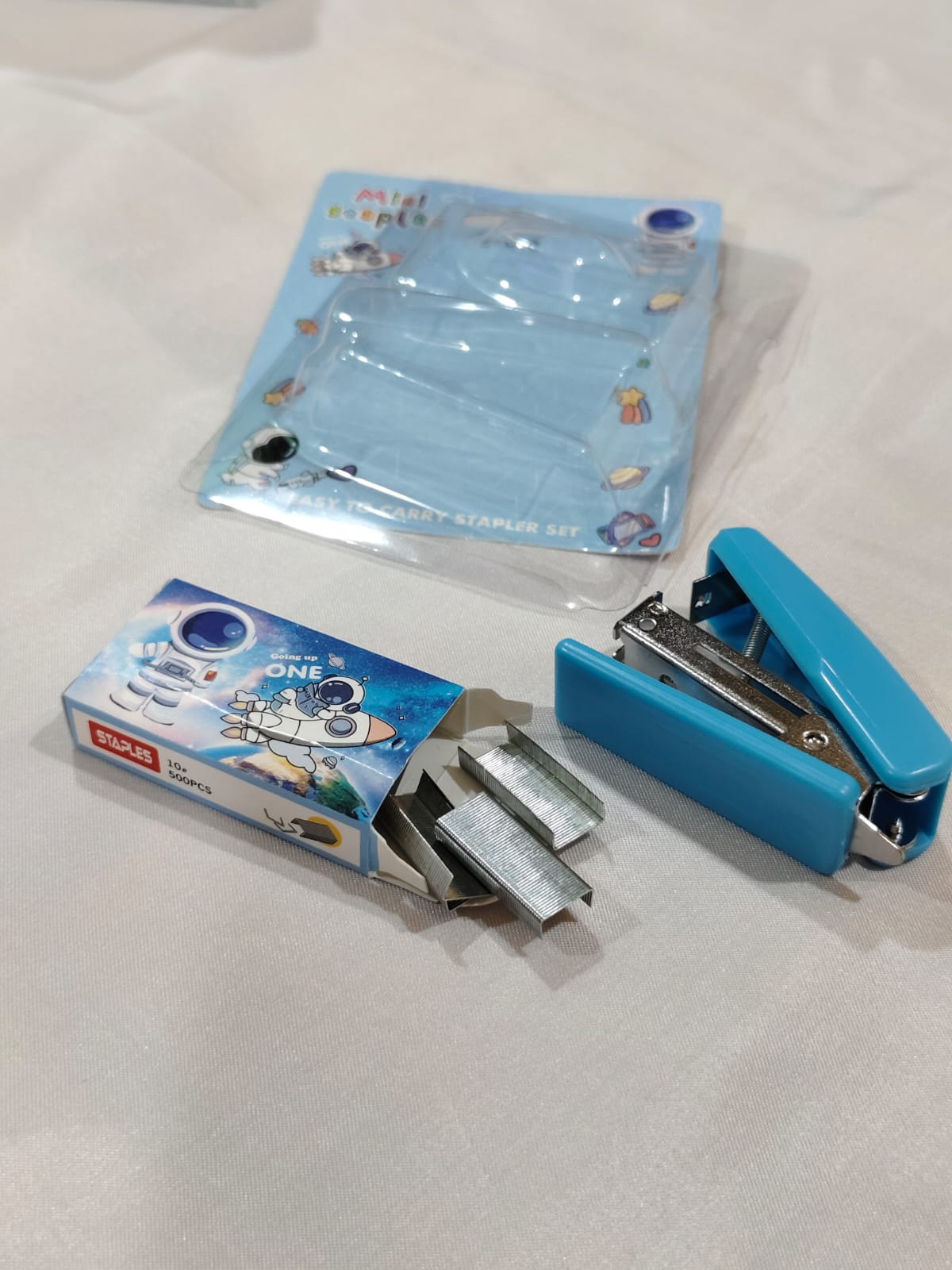 Stationery Stapler set