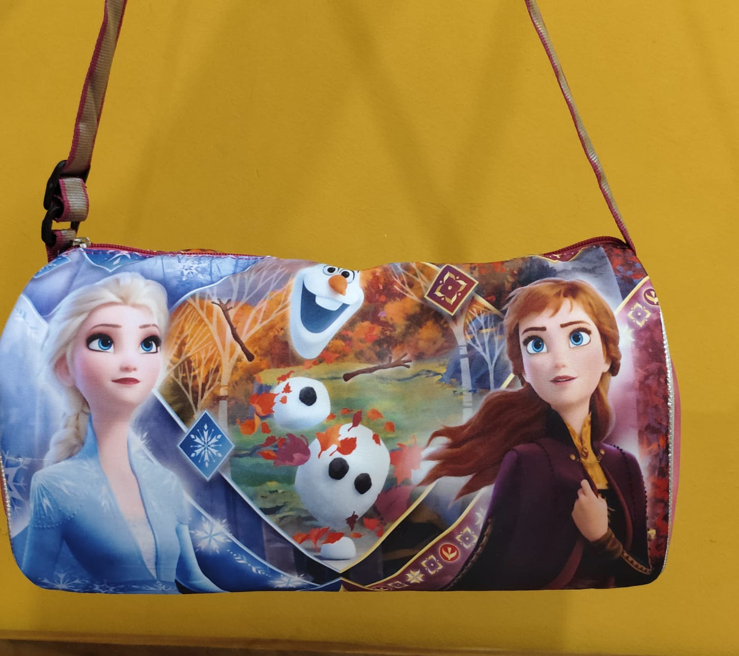 Duffle bag (Polyester material)